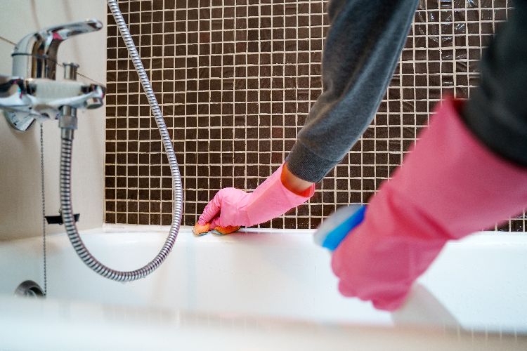 Cleaning Fiberglass Shower Stall