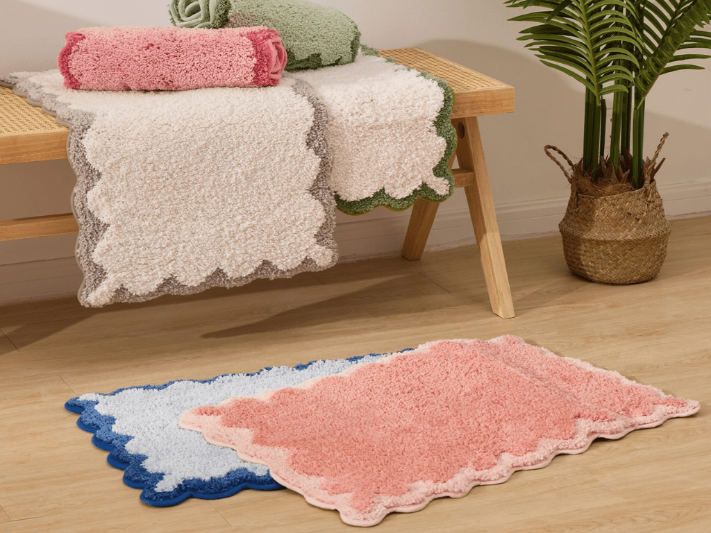 ORTIGIA Scalloped Green Bath rugs